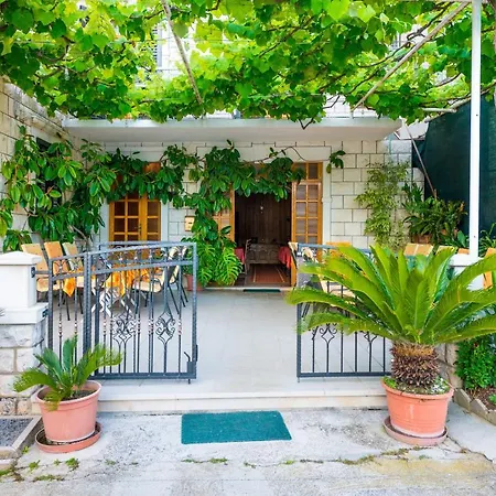 Kukuljica 3* Zaton (Dubrovnik-Neretva)