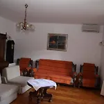 Kukuljica 3*