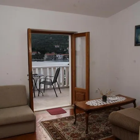 Kukuljica Pensión 3*