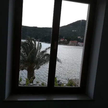 Pensión Kukuljica 3*