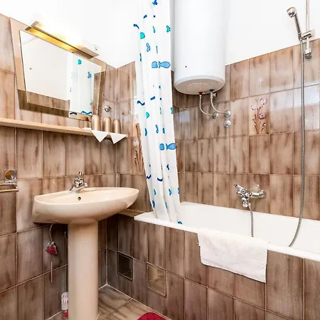 Kukuljica Pensión 3*